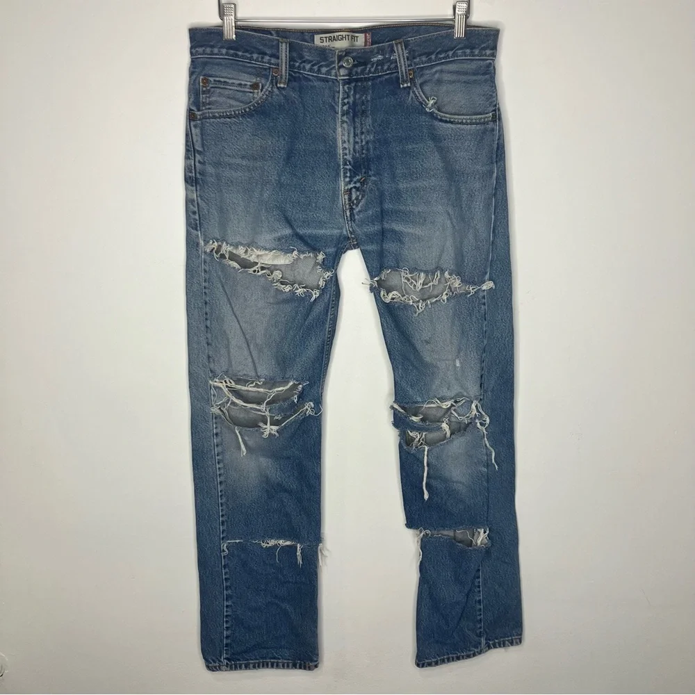 Levi’s straight fit 505 jeans distressed destroyed men’s size 34 x 34 casual